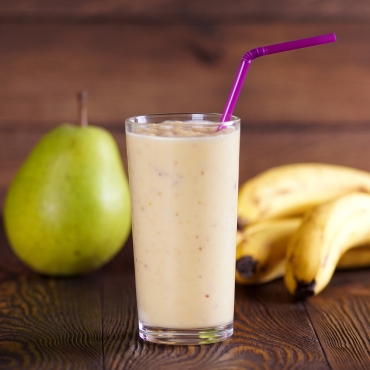 Banános-körtés smoothie maca porral, hogy energikusan induljon a reggel