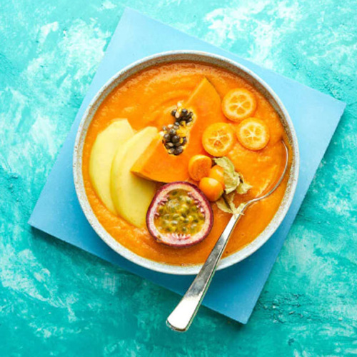 Mango-homoktövis smoothie bowl